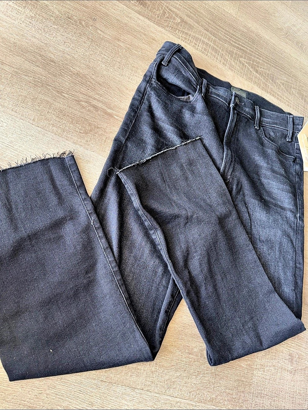 MOTHER The Hustler Ankle Fray Flare Jeans in Black Waist 34 NWT
